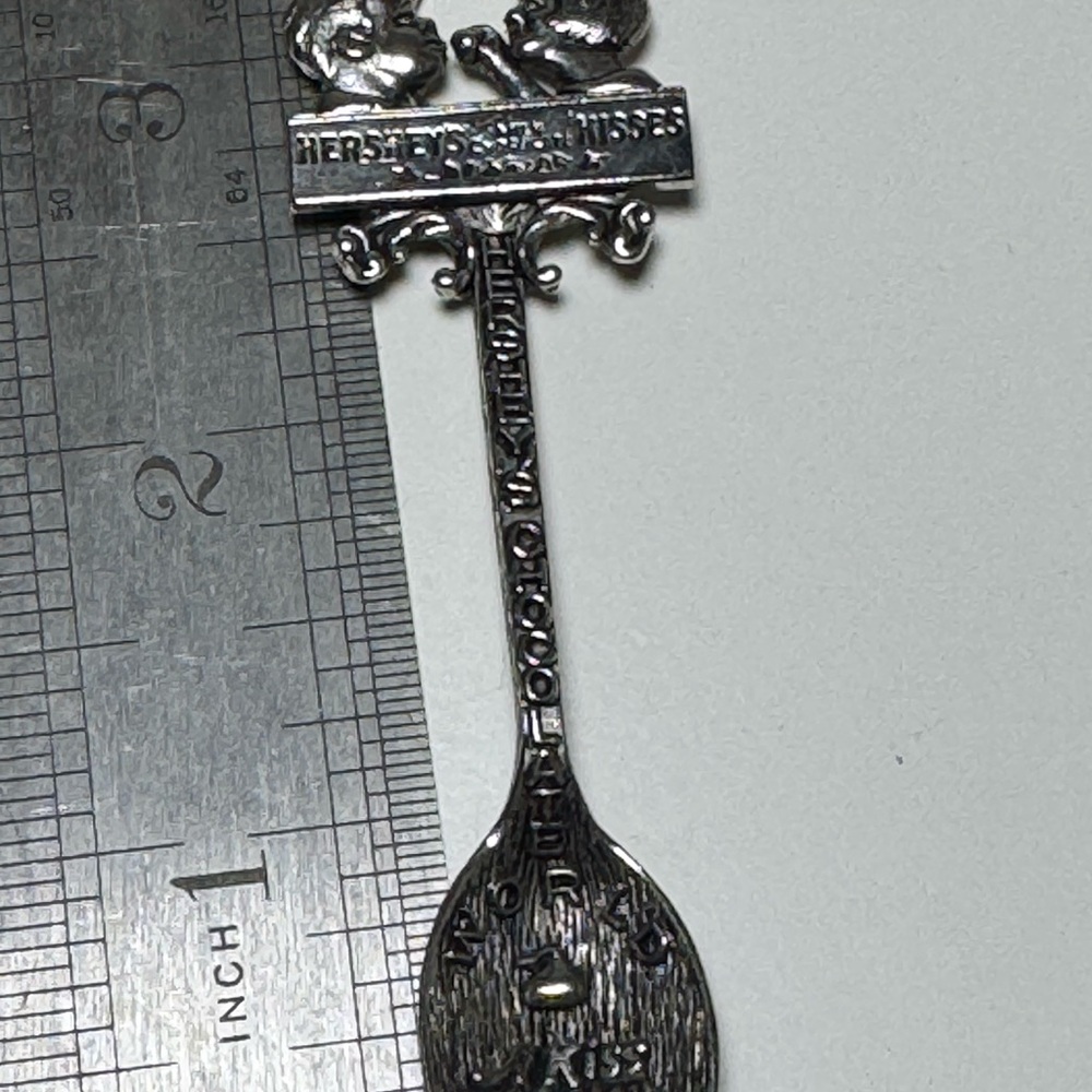 Hershey's Chocolate World Souvenir Spoon A Kiss For You Silver Tone Collector